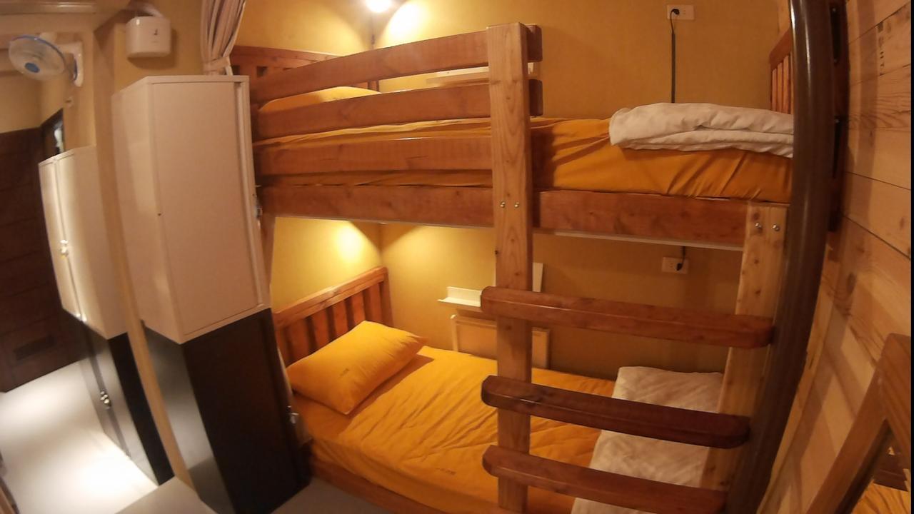 On Board Hostel Manzhou Luaran gambar