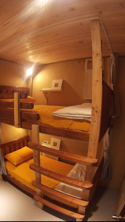 On Board Hostel Manzhou Luaran gambar